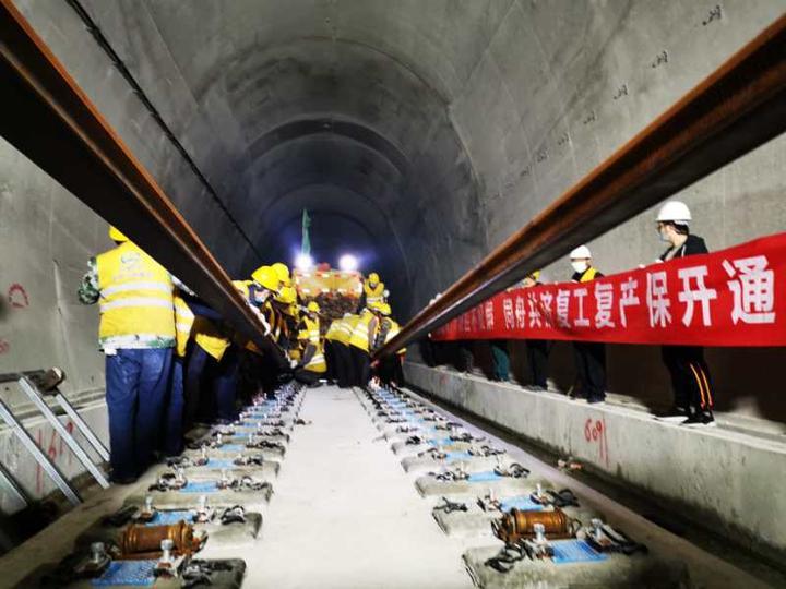 温武铁路最新进展，推动区域经济发展与交通一体化里程碑事件揭秘