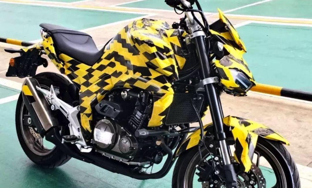 铃木GSX250全新车型图片展示与详细评测